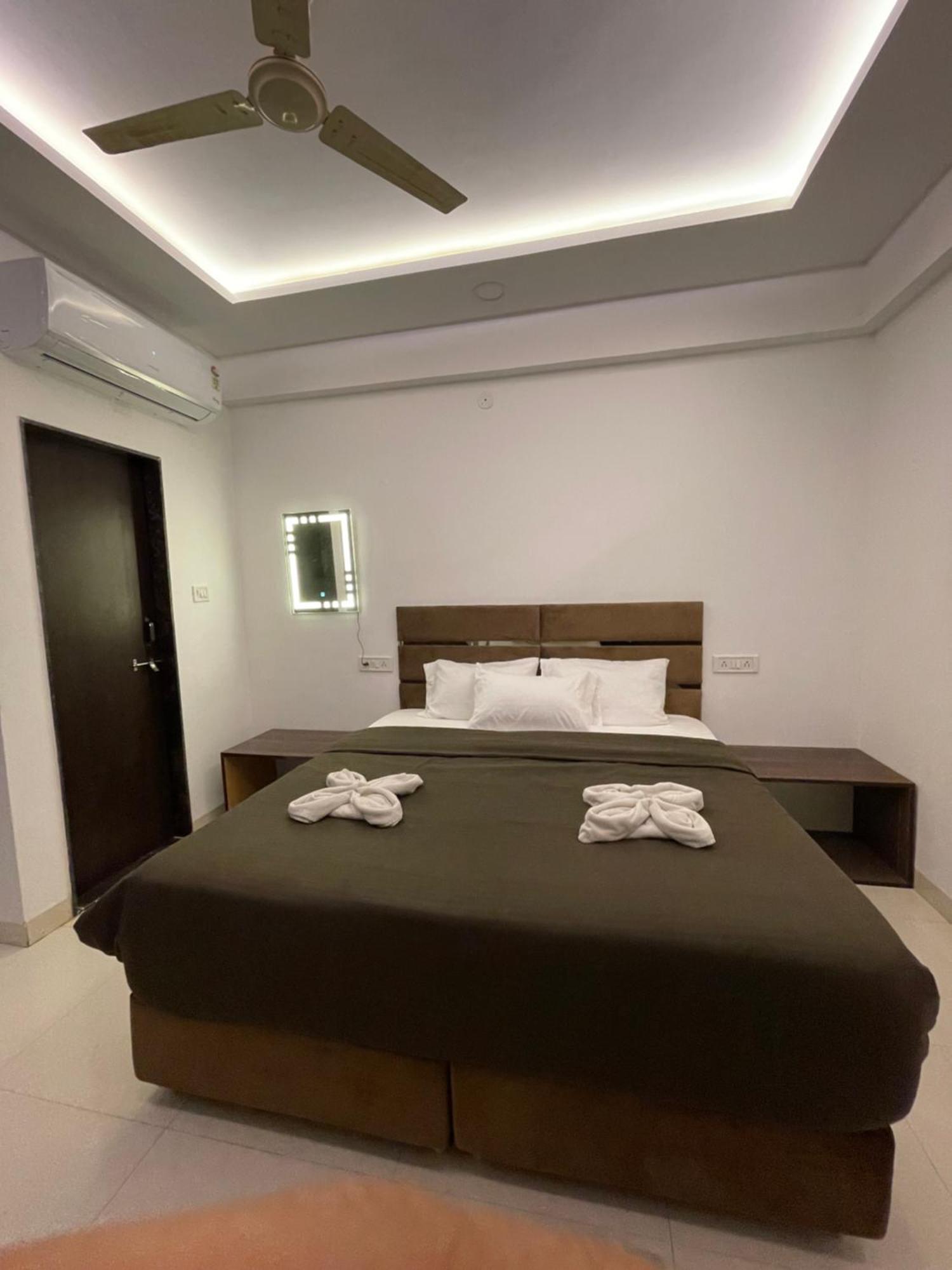 Hotel Kiwi Inn Vijaynagar Scheme 78 Indore Exterior foto